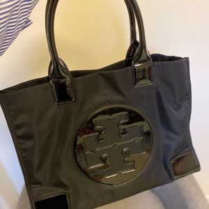 ❌SOLD❌Tory Burch Ella tote large